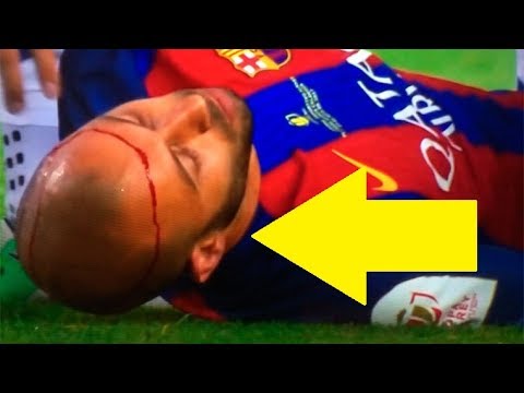 Javier Mascherano Horrible Injury & Bleeding vs Alaves .. & Football Injuries & Bleeding