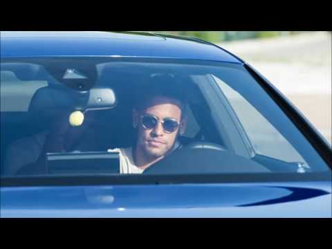 Neymar arrives back at Barcelona's training ground