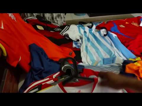 Koleksi Jersi FC Barcelona & Liverpool FC Jersey Collections