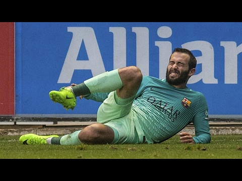 La lesión de Aleix Vidal en el Alavés vs FC Barcelona [11/02/2017]