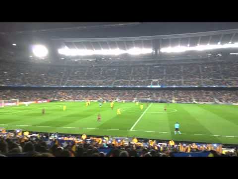 Minut 17:14 – Camp Nou FC Barcelona – Bate Borisov 04/11/2015 – Independence Chant