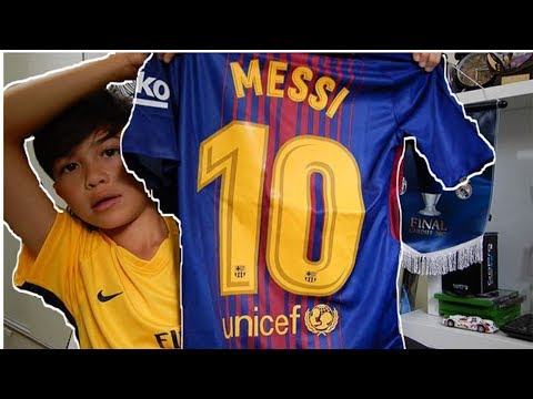 Unboxing Lionel Messi FC Barcelona Kit 2017!!!